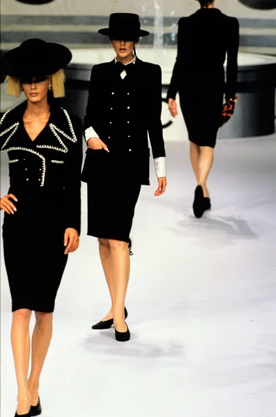 Look 30